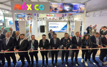 México participa en feria de industria aeroespacial en Reino Unido para atraer inversiones