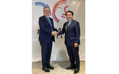 México impulsa la conectividad digital y la reforma del comercio global en APEC: Ebrard