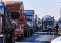 Bloqueos paralizan al sector automotriz: alertan riesgo para exportaciones y la cadena logística binacional