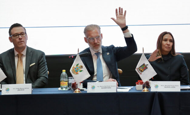 Marco Del Prete impulsa estrategia nacional para atraer inversión y diversificar exportaciones desde la AMSDE