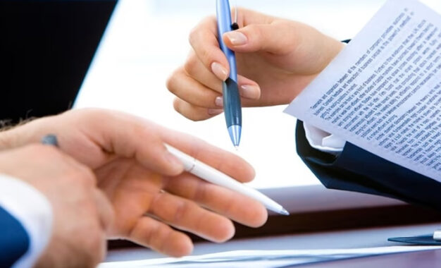 Crédito empresarial se desploma y prende focos amarillos en la economía mexicana