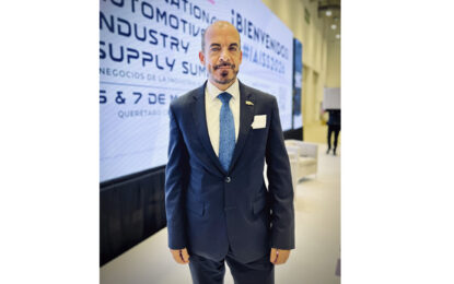 México busca bajar aranceles automotrices de 25% a menos de 12% en negociación con EU