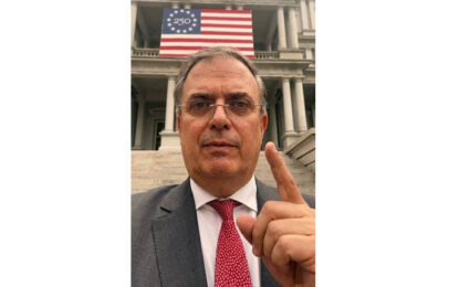 México y EU destraban temas clave del T-MEC y avanzan en reglas de origen, seguridad económica y comercio automotriz