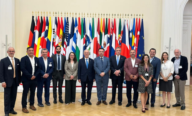 El CCE viaja a Europa para promover a México como destino confiable de inversión