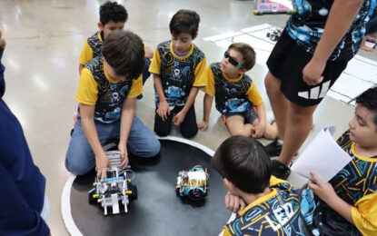 110 estudiantes compitieron en el torneo Robotkids 2026