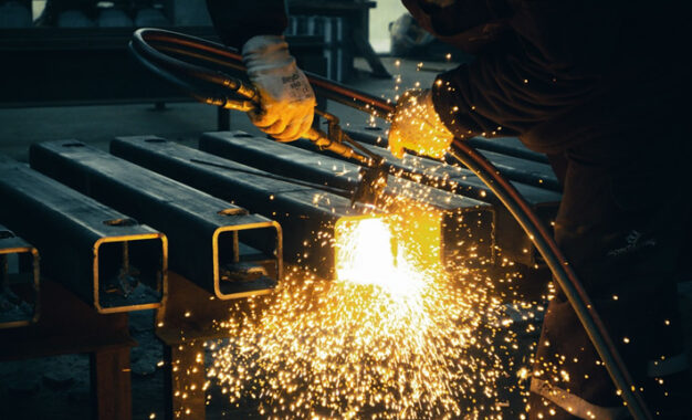 La revisión del T-MEC genera incertidumbre en los sectores automotriz y metalúrgico: CIAL Insights