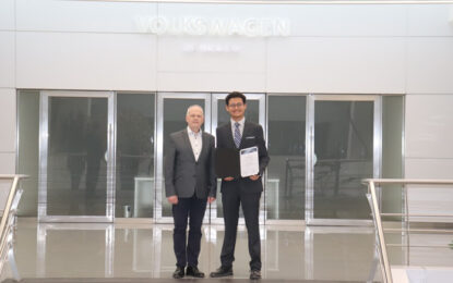 Joven mexicano recibe el Best Apprentice Award de Grupo Volkswagen